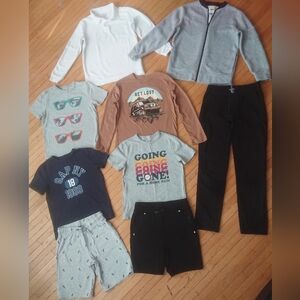 GAP (bundle of 9) Tees & Shorts, longsleeves, cargo pants, size 10-11